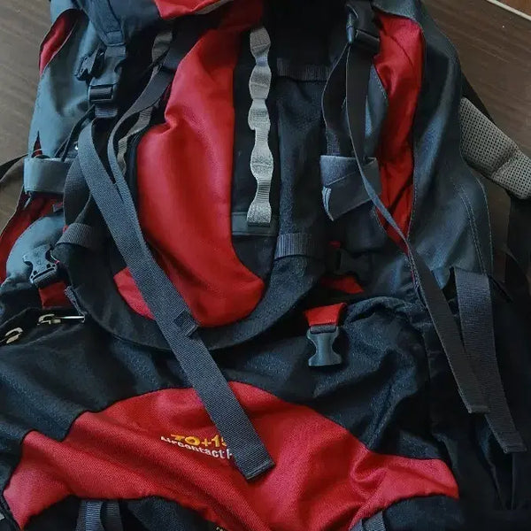 [BUNJANG] Deuter 70+15 Backpack Red/Black / 도이터 배낭 70+15 레드/블랙 히말라야등반좌절 ㅎ 2회착 급 판 직거래 퀵