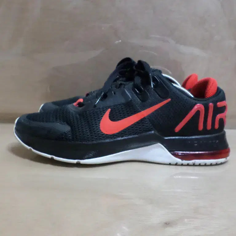 [BUNJANG] Nike Air Max Alpha Trainer Sneakers / 후루룩구제2 270 나이키 에어맥스 알파트레이너 운동화 신발 260922
