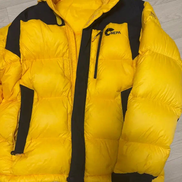 [BUNJANG] Nepa Evolution 800 Yellow Short Padding 100 / 네파 에볼루션 800 옐로우 숏패딩 100 (정품)