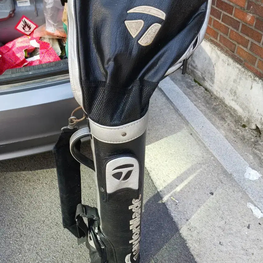 [BUNJANG] TaylorMade Half Golf Bag / 테일러메이드 하프 골프백...촬영소품용