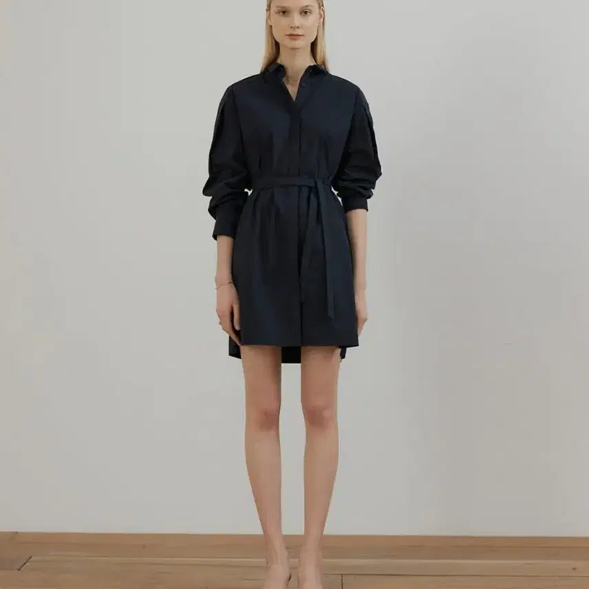 [BUNJANG] Sie Odd Shirt Dress Navy / 시에 sie 오드 셔츠 원피스 네이비/허리끈o 실사3번째