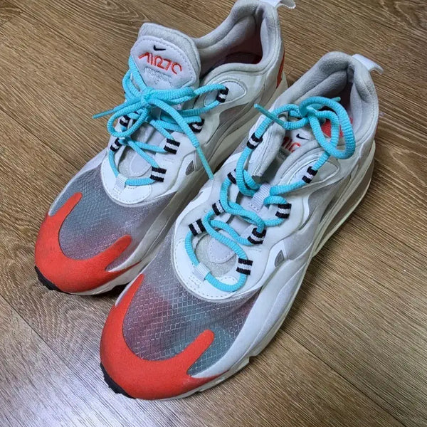 [BUNJANG] Nike Air Max 270 React Women's Size 7 / 나이키 에어맥스 270 리액트 W7 사이즈 제품이에요
