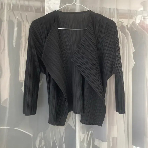 [BUNJANG] Pleated Cardigan Black / 플리츠 가디건 블랙