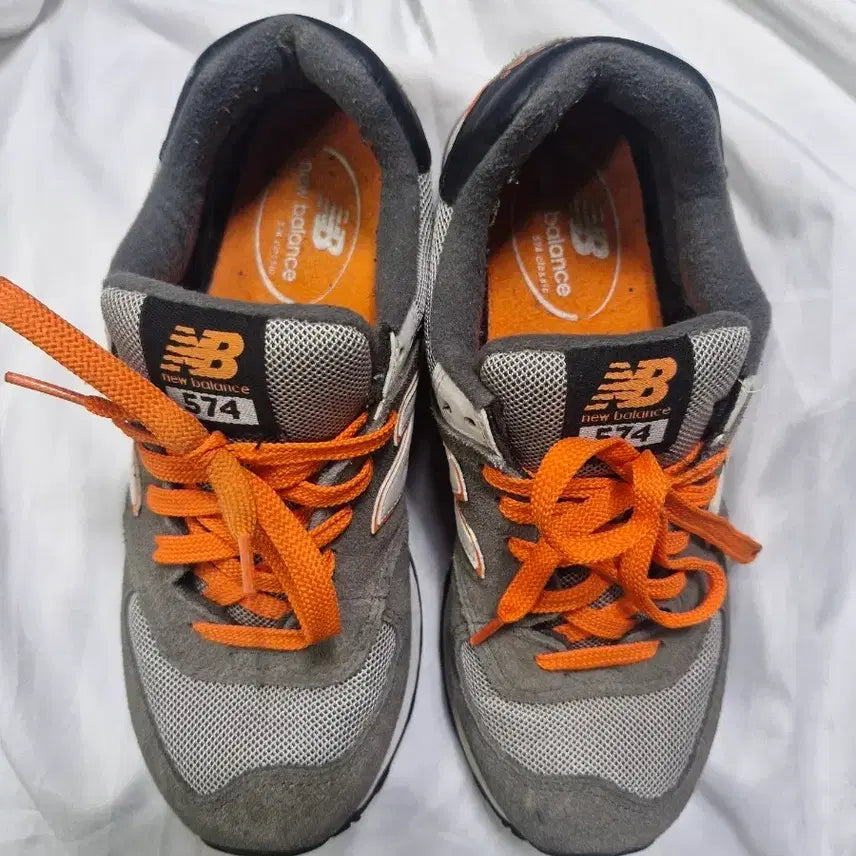 [BUNJANG] New Balance 574 Sneakers Gray/Orange / 뉴발란스 574 그레이/오렌지 스니커즈