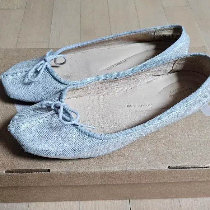 [BUNJANG] Clarks Ballerina Flat Shoes Silver 250 / 클락스 발레리나 플랫 슈즈 실버컬러 250