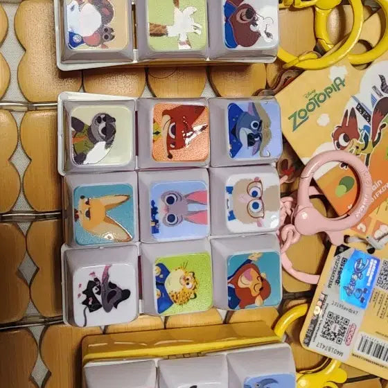 [BUNJANG] Official Zootopia LED 9-Bulb Keycap Keyring Bundle Set / 정품 주토피아 LED 9구 키캡 키링 3개 일괄!