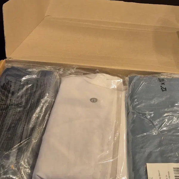 [BUNJANG] Lululemon Soft Jersey Linerless Shorts & Ventilated Long Sleeve Shirt Bundle / 룰루레몬 새상품 급처