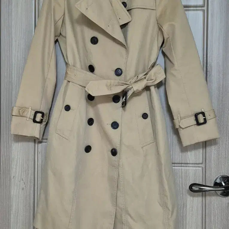 [BUNJANG] Double-Button Trench Coat (Beige) / 트렌치코트(여성)