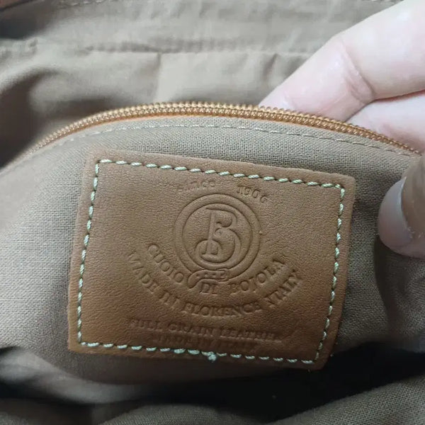 [BUNJANG] Boya La Shoulder Bag (Brown) / 보욜라 숄더백(브라운)