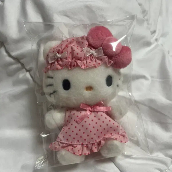 [BUNJANG] Sanrio Hello Kitty Nightcap Mascot Keychain / (택o)키티 나이트캡 마스코트 키링