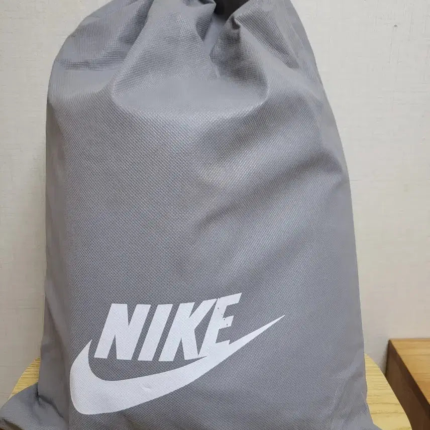 [BUNJANG] Nike Air Sofa (2 pcs) Picnic Mat (1 pc) / 나이키 에어소파2개 돗자리1개