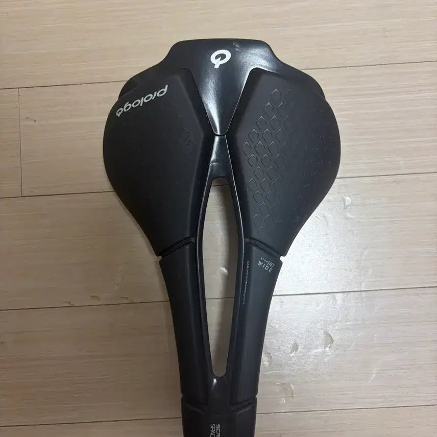 [BUNJANG] Prologo Scratch M5 Saddle / 프롤로고 스크래치 m5 팝니다
