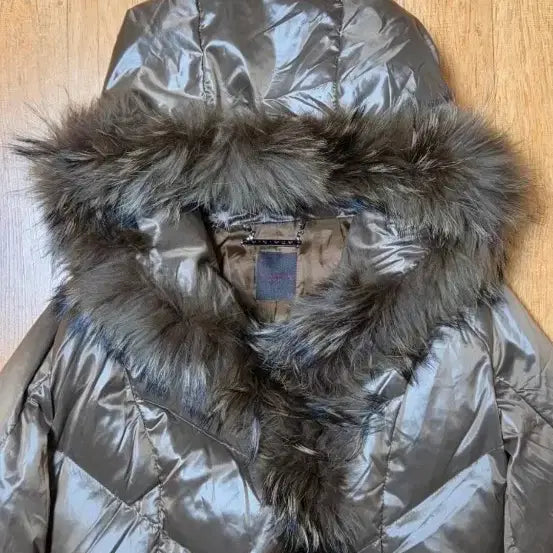 [BUNJANG] Minimum Waterproof Quilted Duck Down Hooded Fur Long Padding, Brown, Size 55 / (최상급 정품) [ 미니멈 ] 방수 유광 퀼팅 덕다운 후드 퍼 롱패딩, 55사이즈, 브라운색