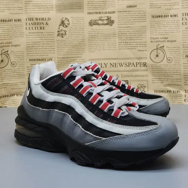 [BUNJANG] Nike Air Max 95 Kids' Sneakers / 나이키 에어맥스 95 아동운동화 235
