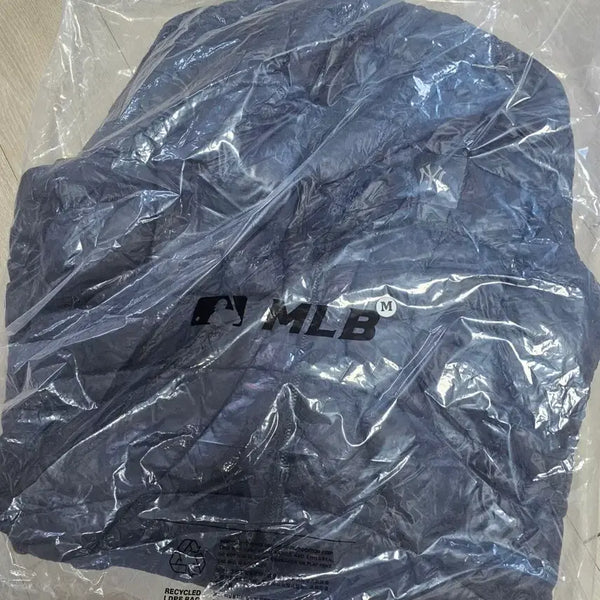 [BUNJANG] MLB Lightweight Padded Jacket - Sealed / mlb 경량패딩  미개봉
