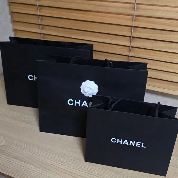[BUNJANG] Chanel Shopping Bags (3 pcs) / 샤넬 쇼핑백 3개 팝니다.