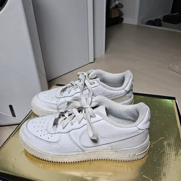 [BUNJANG] Nike Air Force 1 White 230mm / 나이키 에어포스 1 흰색 230mm 상태매우좋음