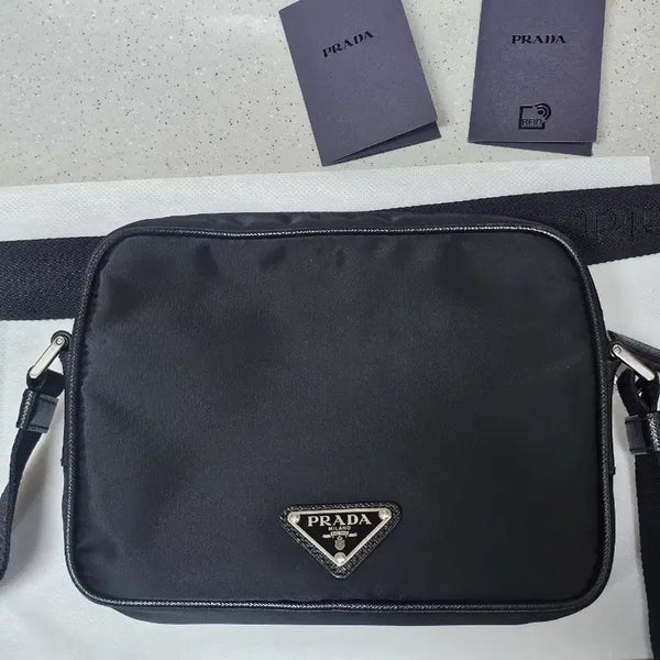 [BUNJANG] Prada Black Nylon Crossbody Bag / 프라다 크로스백 블랙  (직거래만)