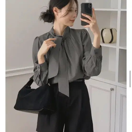 [BUNJANG] Ririco Sheer Soft Shirring Tie Cuff Blouse / [새상품] 리리앤코 시어소프 셔링 타이 커프스 블라우스