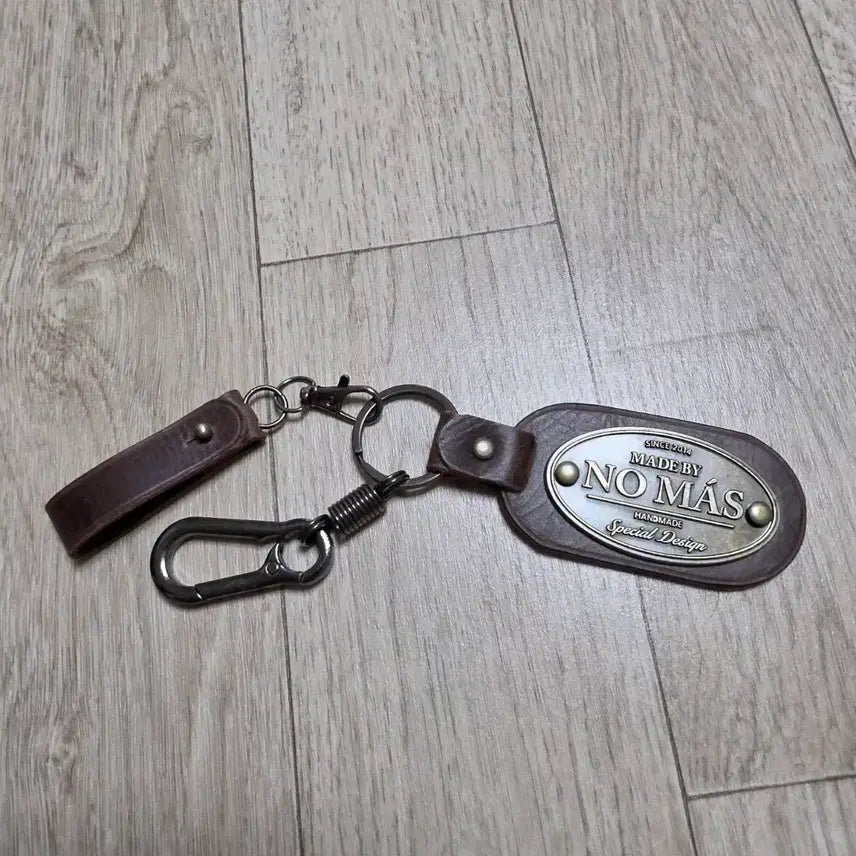 [BUNJANG] NOMATHS Keyring Brown / [새상품] 노마스 키링 브라운