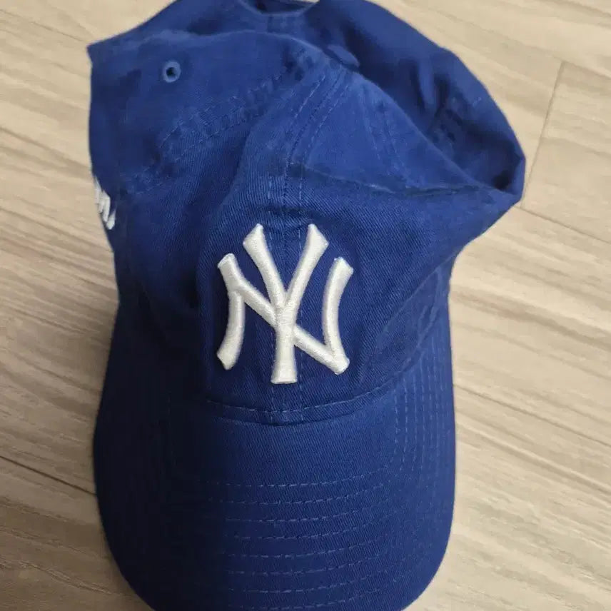 [BUNJANG] New Era MoMA Collaboration Ball Cap / 뉴에라 모마 콜라보 볼캡