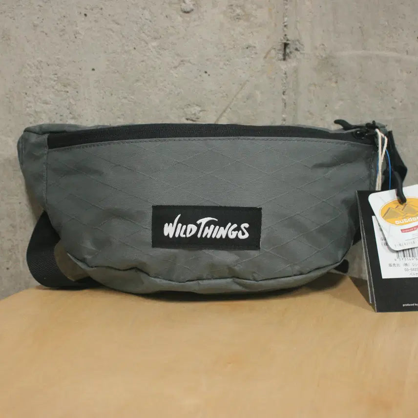 [BUNJANG] Wild Things Sling Bag / 와일드띵 슬링백