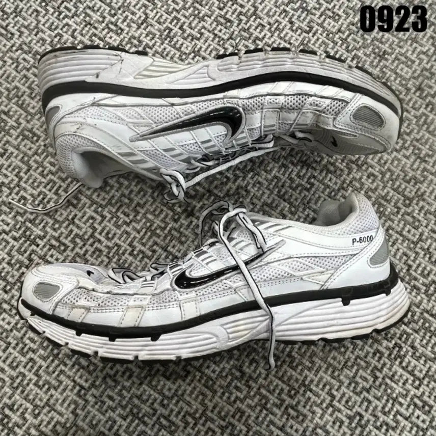 [BUNJANG] Nike P-6000 White/Black Size 275 / 나이키 P-6000 화이트/블랙 275