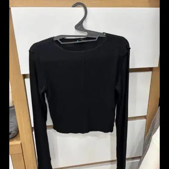 [BUNJANG] Zara Basic Solid Long Sleeve Crop Top - Black / 자라 기본 무지 긴팔 크롭티 블랙