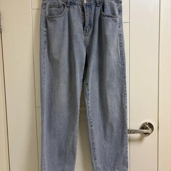 [BUNJANG] Men's Light Wash Jeans / 남자 연청바지