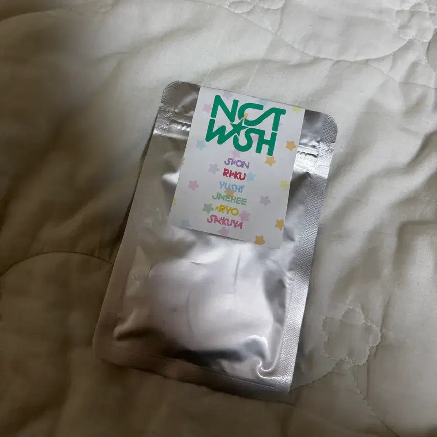 [BUNJANG] NCT WISH Random Carabiner Sealed / 엔시티위시 랜덤 카라비너 미개봉