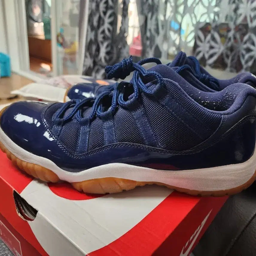 [BUNJANG] Nike Jordan 11 Low / 나이키 조던11 로우 판매합니다
