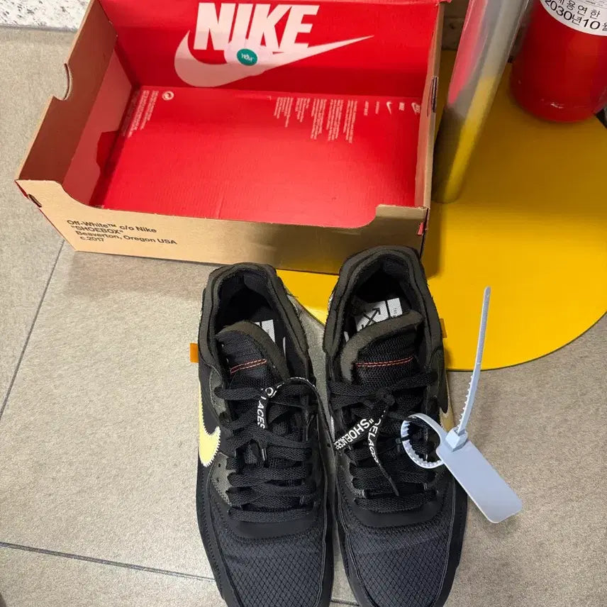 [BUNJANG] Off-White x Air Max 90 Sneakers / 오프화이트 에어맥스 90 ,size 10
