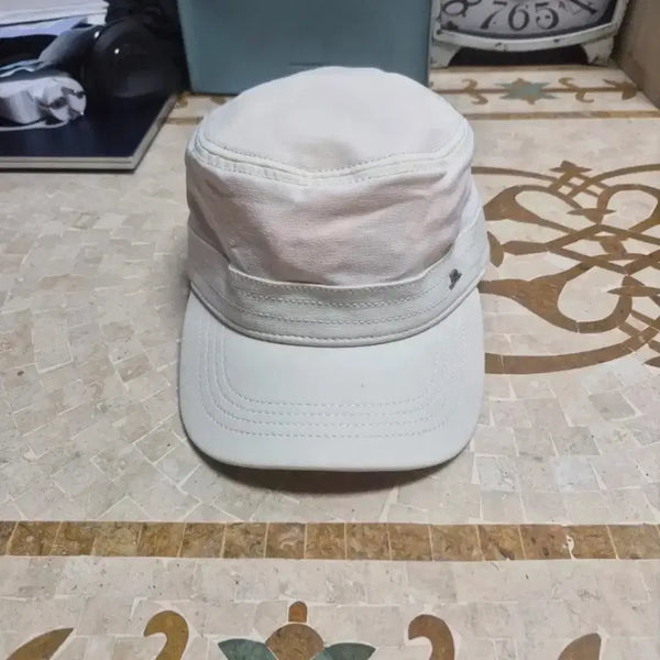 [BUNJANG] J.LINDEBERG Golf Cap M Size / J.LINDEBERG 제이린드 버그 골프 모자 팝니다