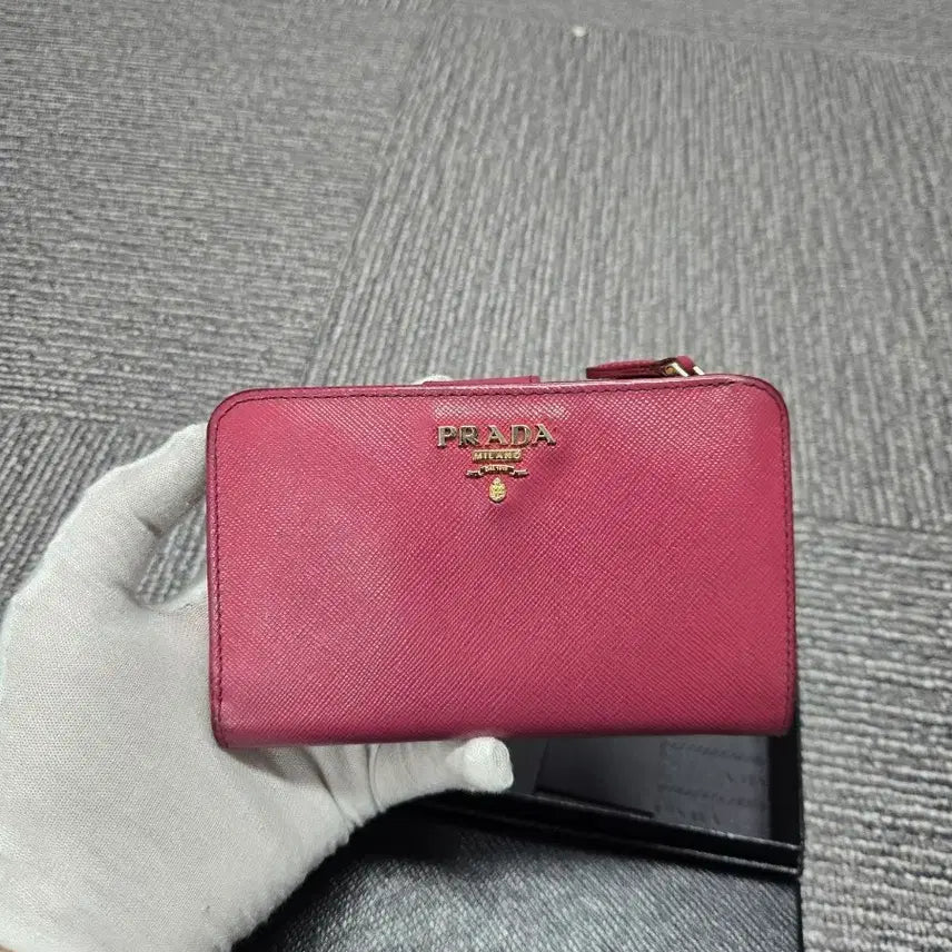 [BUNJANG] Prada Saffiano Compact Wallet Pink / [특가][정품] 프라다 사피아노 컴팩트 반지갑