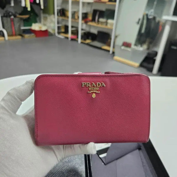 [BUNJANG] Prada Compact Wallet / [정품] 프라다 컴팩트 반지갑