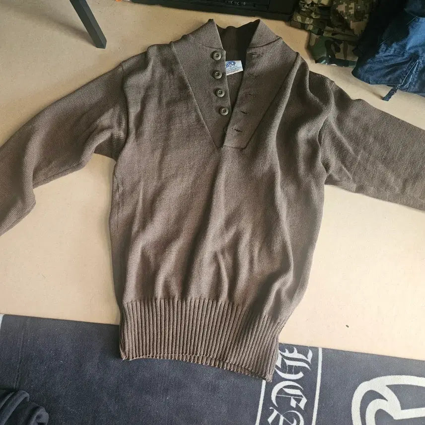 [BUNJANG] US Army Surplus Knit Sweater - Brown / 미육군 보급 니트 스웨터 브라운