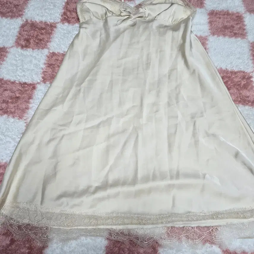 [BUNJANG] Women's Beige Shiny Lace Slip / (중고) 여성 베이지 광택 레이스 슬립