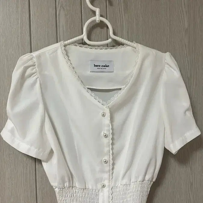 [BUNJANG] Lace Cake Puff Sleeve Blouse - White / 레이스 케이크 퍼프 소매 블라우스 화이트