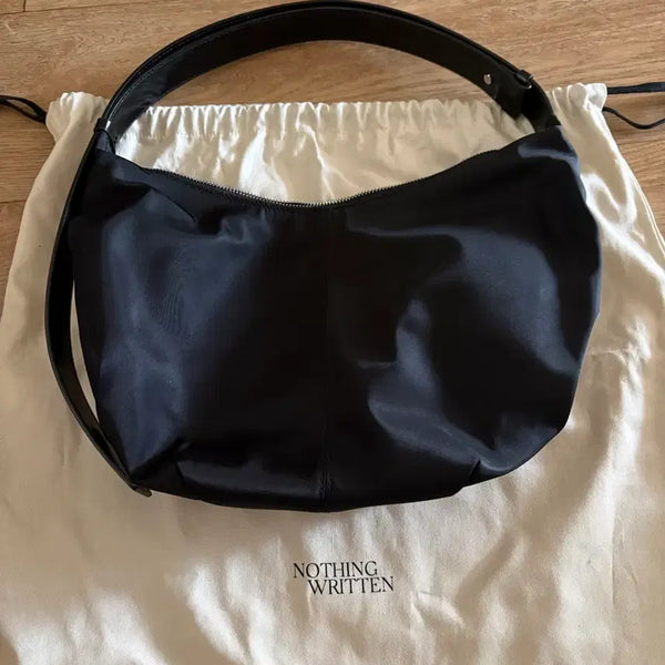 [BUNJANG] Nothin' Written Nylon Shoulder Bag / 낫띵리튼 나일론 숄더백