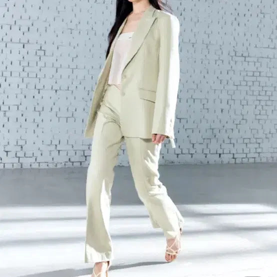 [BUNJANG] GLOWNY IRIS CITY BLAZER Ivory / 글로니 IRIS CITY BLAZER 아이보리