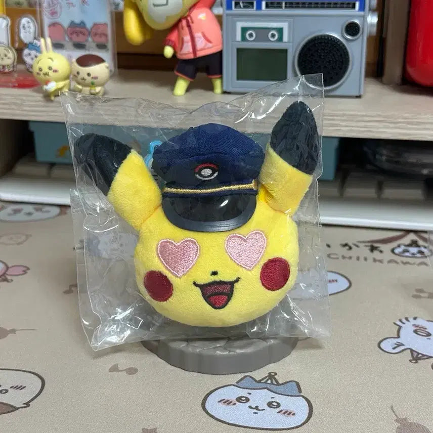 [BUNJANG] Unsealed Pikachu Station Master Face Keyring / 미개봉) 역장 피카츄 얼굴 키링