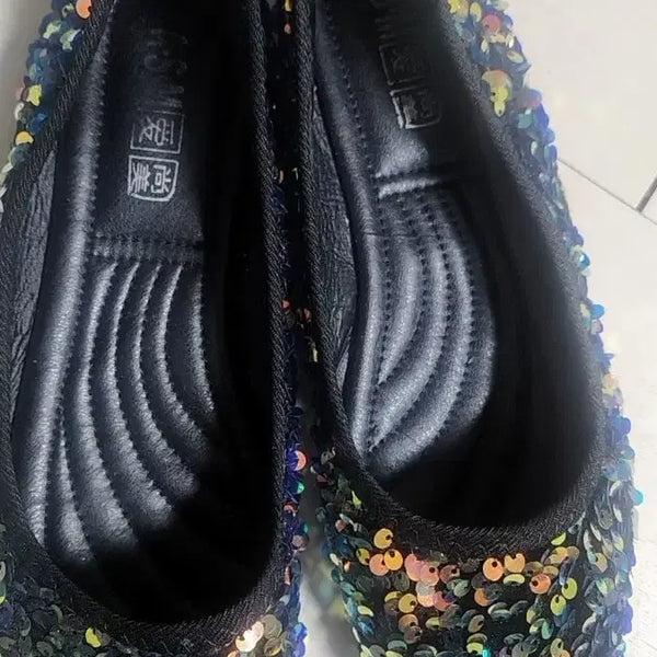 [BUNJANG] Sparkling Sequin Flat Shoes / 반짝이 플랫슈즈