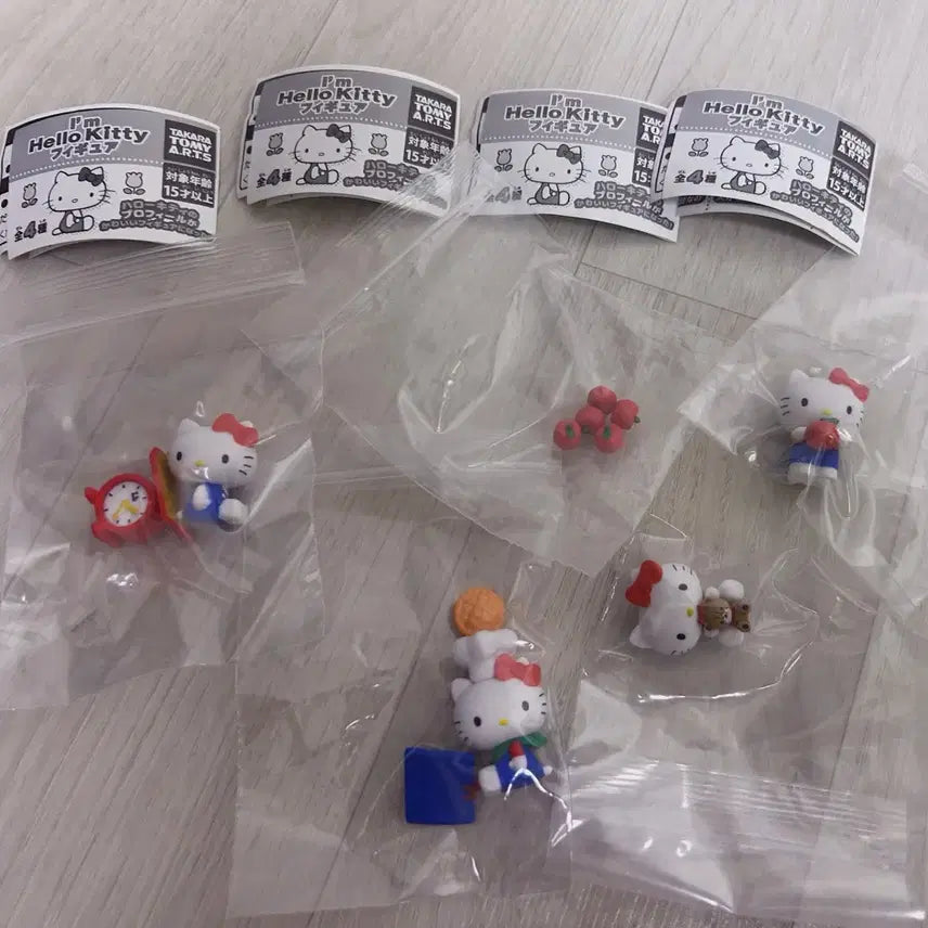 [BUNJANG] I'm Hello Kitty 4-Piece Bundle Set / 택포 아임헬로키키 4종 일괄