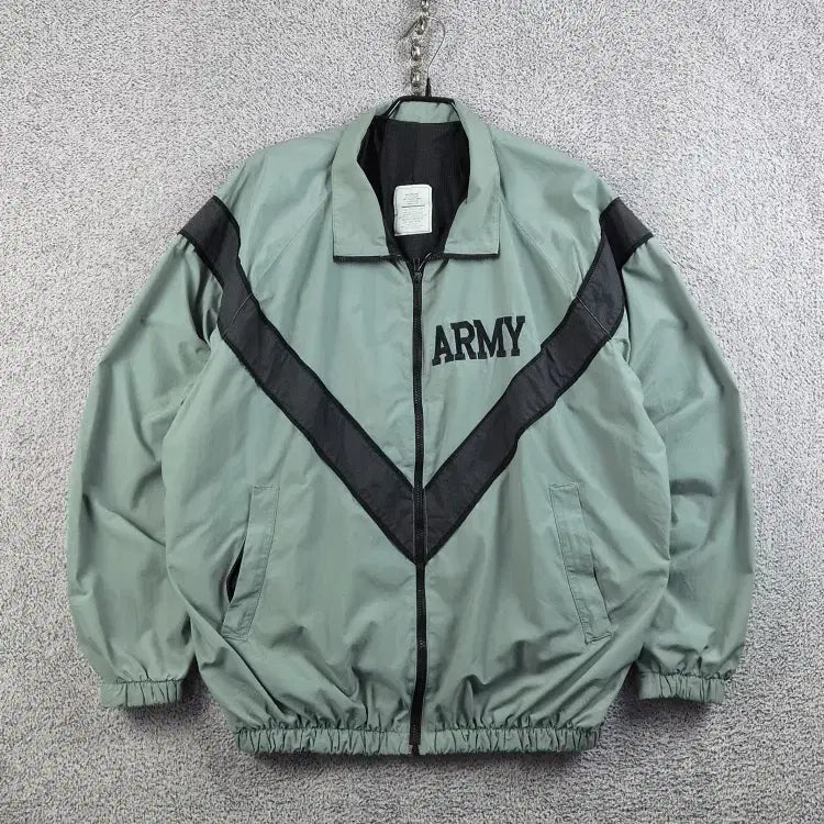 [BUNJANG] US Army IPFU Training Windbreaker Jacket M / US ARMY IPFU 트레이닝 바람막이 자켓 ( M ) / 13756