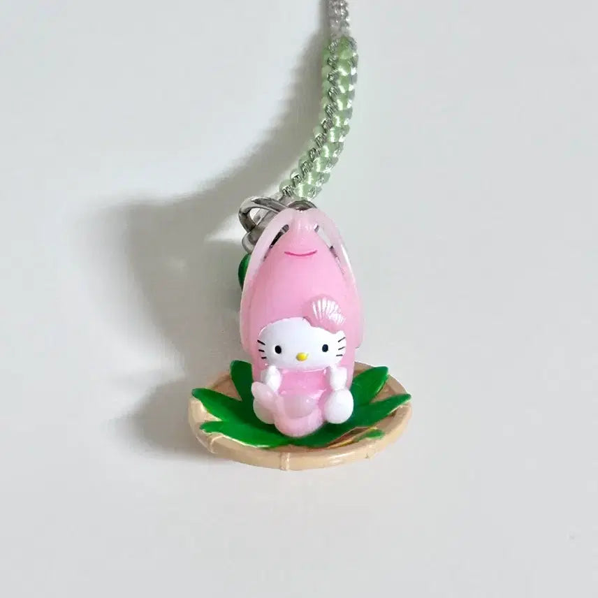 [BUNJANG] Hello Kitty Classic Kitty Limited Edition Pink Shrimp Strap Charm / 헬로키티 고전키티 지역한정 핑크 새우 스트랩 키링