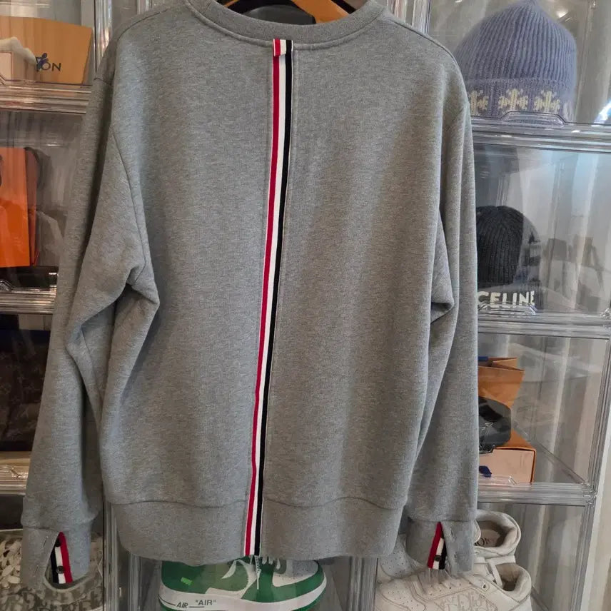 [BUNJANG] Thom Browne Back Tricolor Sweatshirt Grey Size 4 / 톰브라운 백삼선 맨투맨 그레이 4사이즈