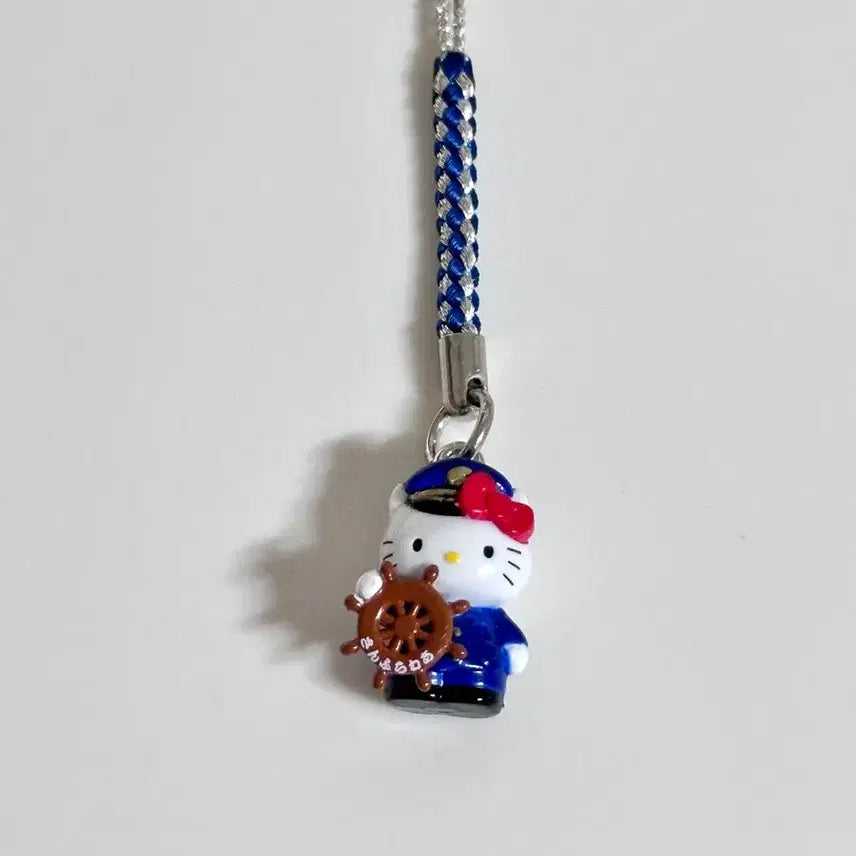[BUNJANG] Sanrio Hello Kitty Classic Sailor Ship Strap Keychain / 헬로키티 고전키티 지역한정 선장 배 스트랩 키링