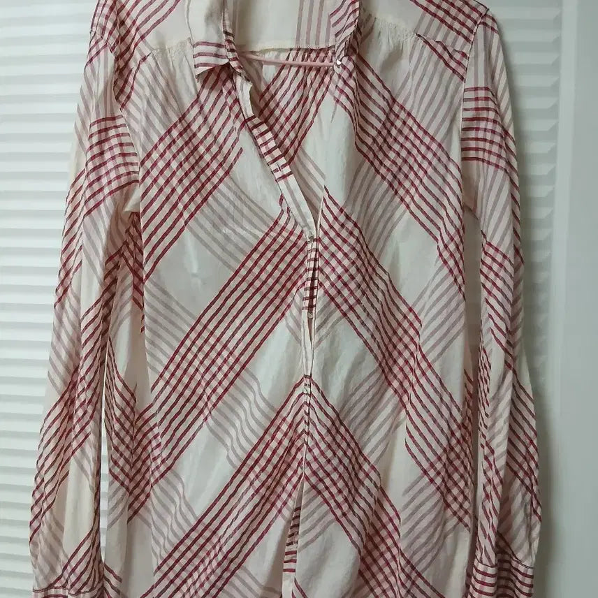 [BUNJANG] Sisley Check Pattern Blouse Ivory/Red / 시슬리 체크 패턴 블라우스 아이보리/레드