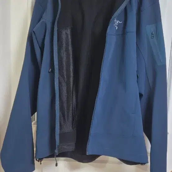 [BUNJANG] Arc'teryx Epsilon Softshell Jacket Navy (Men's) / 아크테릭스 입실론 소프트쉘 자켓 네이비 100