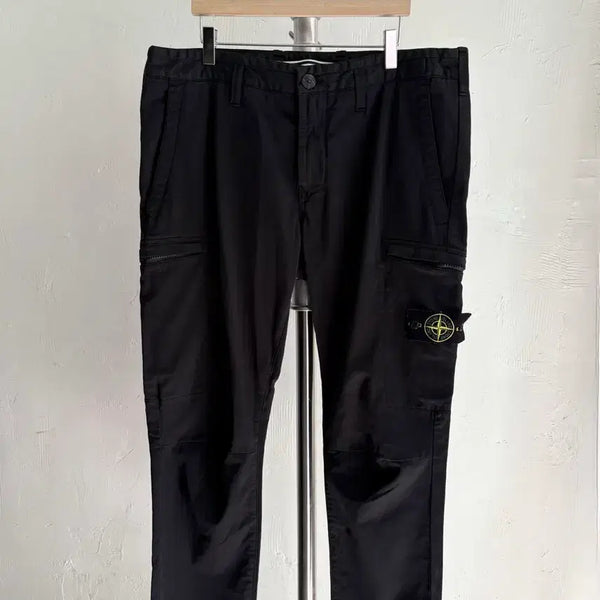 [BUNJANG] Stone Island Black Patch Cargo Pants / Stone Island 스톤아일랜드 블랙 와펜 카고 팬츠